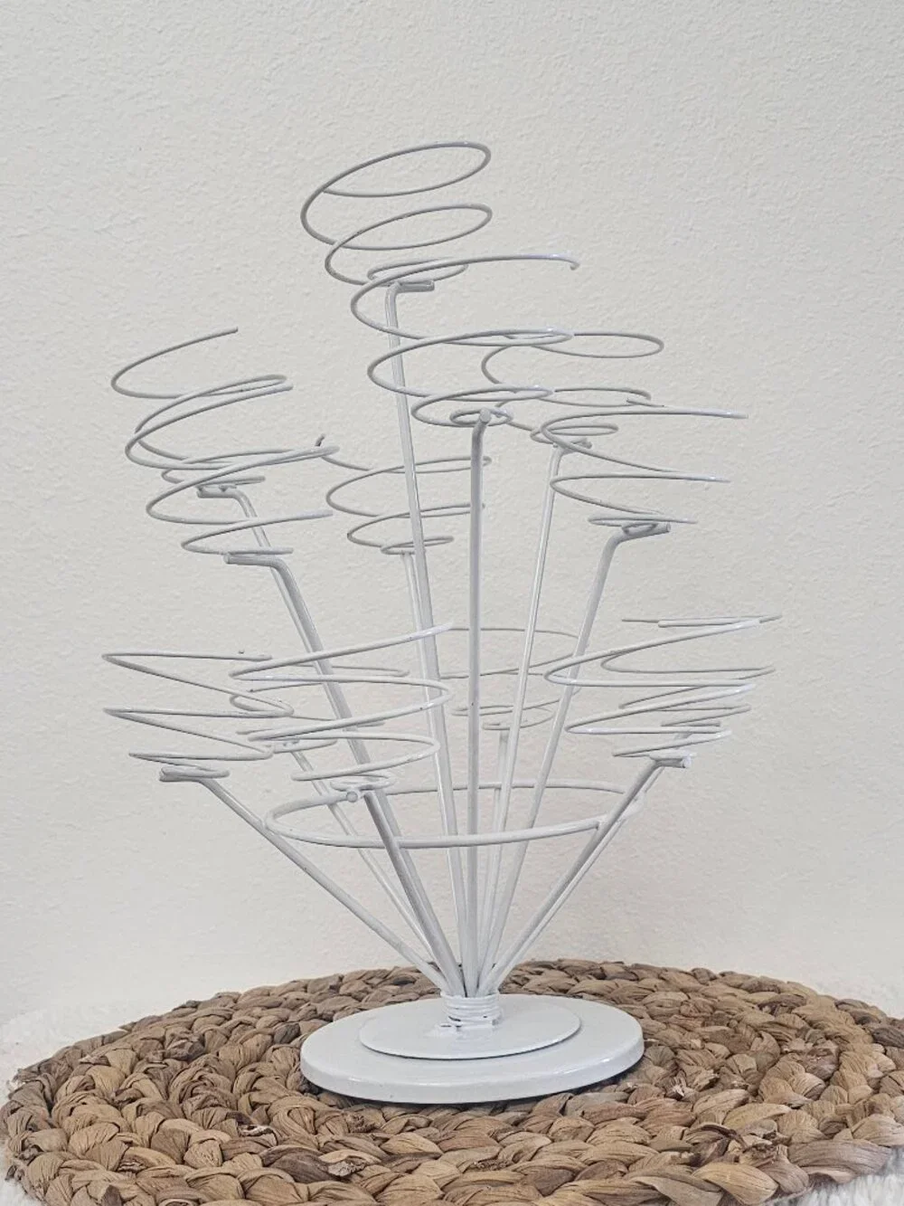White Metal Cupcake Stand - 13 cupcakes holder